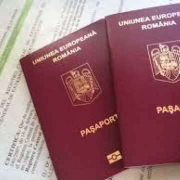 PROGRAM CU PUBLICUL: La permise și pașapoarte se lucrează în minivacanța bugetarilor PROGRAM CU PUBLICUL: La permise și pașapoarte se lucrează în minivacanța bugetarilor