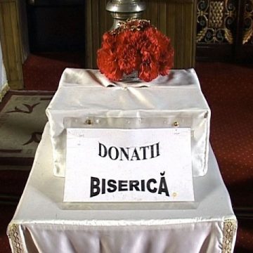 STRĂINI DE CELE SFINTE: Doi hoți care furau din mănăstiri și biserici au fost reținuți STRĂINI DE CELE SFINTE: Doi hoți care furau din mănăstiri și biserici au fost reținuți