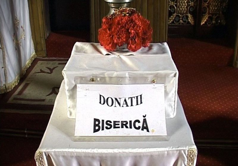 STRĂINI DE CELE SFINTE: Doi hoți care furau din mănăstiri și biserici au fost reținuți
