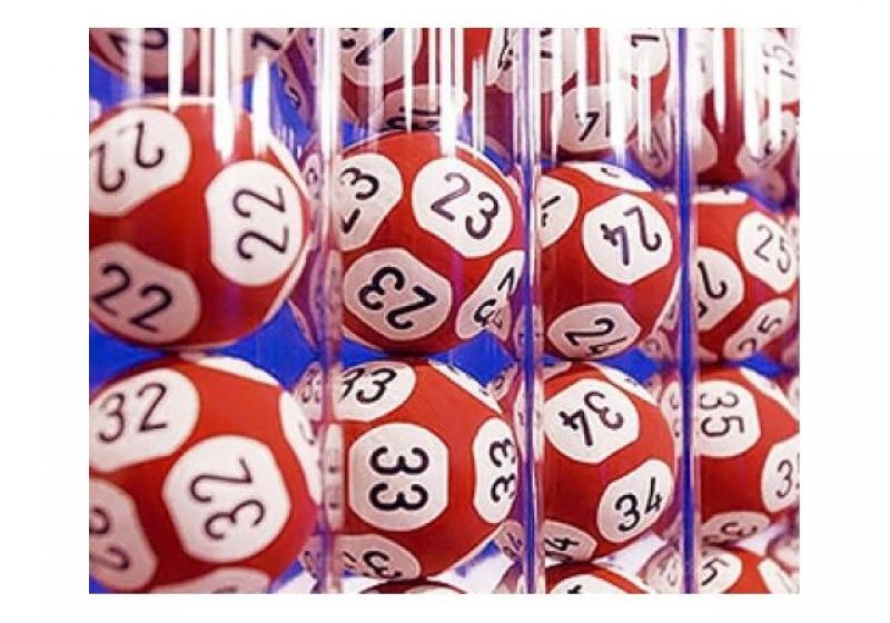 LOTO 6/49: Reportul la categoria I e de peste 2,76 milioane de lei LOTO 6/49: Reportul la categoria I e de peste 2,76 milioane de lei
