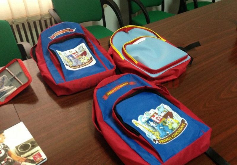 RECHIZITE GRATUITE: Programul Primul ghiozdan, aplicat și în Borșa