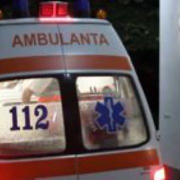 NEATENȚIA I-A TRIMIS LA SPITAL: Un copil și o bătrână, răniți în două accidente NEATENȚIA I-A TRIMIS LA SPITAL: Un copil și o bătrână, răniți în două accidente