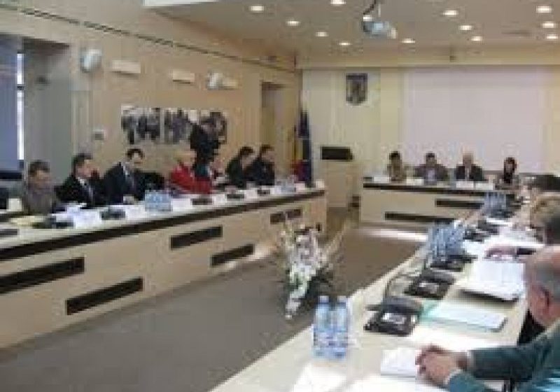 SÂRG: Două şedinţe agitate de Consiliu Local Sighet în aceeaşi zi (VIDEO)