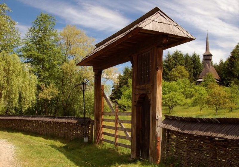 poARTA MARAMUREȘEANĂ:  Un proiect de promovare a patrimoniului cultural și a meșterilor populari