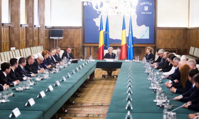 REPLICA: Guvernul Dăncilă îi răspunde președintelui Johannis pe tema pestei porcine REPLICA: Guvernul Dăncilă îi răspunde președintelui Johannis pe tema pestei porcine