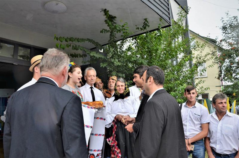 COOPERARE: Centru de Informare al României s-a deschis la Primăria Solotvino din Ucraina COOPERARE: Centru de Informare al României s-a deschis la Primăria Solotvino din Ucraina