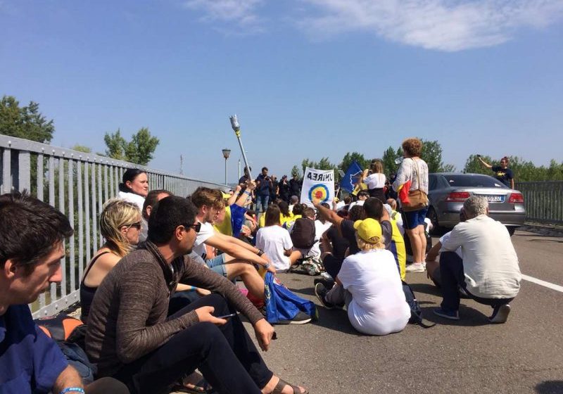 ABUZ: Autorităţile din Republica Moldova interzic intrarea în ţară a unor cetăţeni români ‘unionişti’