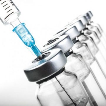 MINISTERUL SĂNĂTĂȚII: Dozele de vaccin antigripal, disponibile în curând în cabinetele medicilor. Pintea: Am luat măsuri să nu avem întârzieri