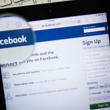 NOUTĂȚI: Facebook aduce şi în Europa platforma video prin care concurează YouTube NOUTĂȚI: Facebook aduce şi în Europa platforma video prin care concurează YouTube