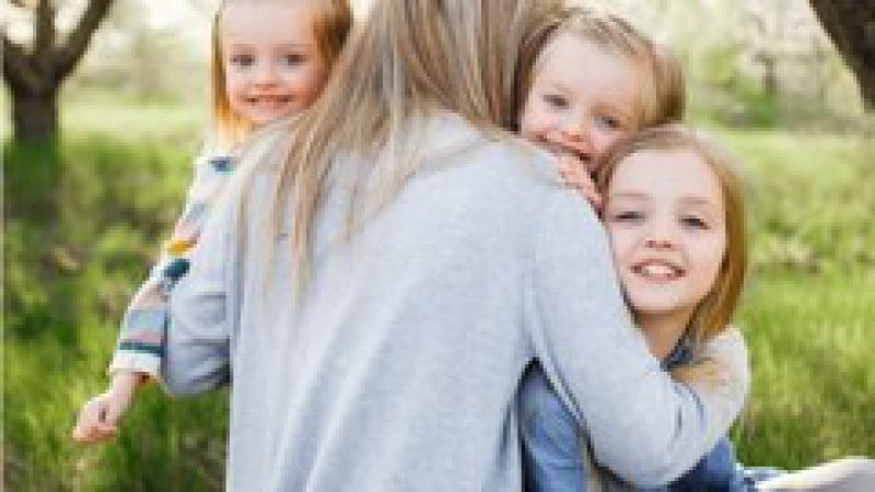PROIECT: Femeile cu cel puțin trei copii vor putea ieși la pensie cu câțiva ani mai devreme PROIECT: Femeile cu cel puțin trei copii vor putea ieși la pensie cu câțiva ani mai devreme