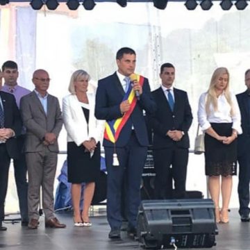 SERBĂRILE ORAȘULUI CAVNIC 2018: Două zile de sărbătoare, cu zeci de evenimente pentru toate vârstele SERBĂRILE ORAȘULUI CAVNIC 2018: Două zile de sărbătoare, cu zeci de evenimente pentru toate vârstele