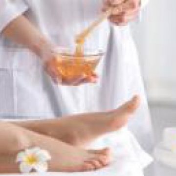 SPECIALIȘTI: Bolile grave care se pot transmite prin epilarea cu ceară, la salon SPECIALIȘTI: Bolile grave care se pot transmite prin epilarea cu ceară, la salon