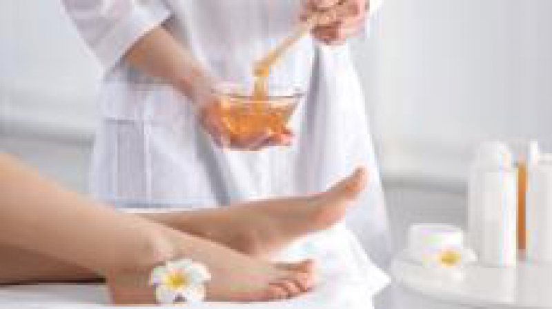 SPECIALIȘTI: Bolile grave care se pot transmite prin epilarea cu ceară, la salon SPECIALIȘTI: Bolile grave care se pot transmite prin epilarea cu ceară, la salon