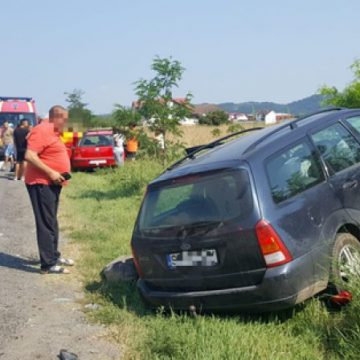 ACCIDENT: Doi răniţi într-un accident produs de un şofer băut, care a pătruns pe contrasens