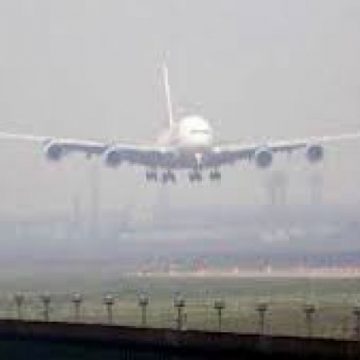 HALUCINANT: Un avion a aterizat de urgență în Spania, după ce o pasageră a început să se simtă rău HALUCINANT: Un avion a aterizat de urgență în Spania, după ce o pasageră a început să se simtă rău