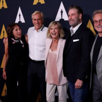 GREASE: Olivia Newton-John şi John Travolta s-au reunit pentru cea de-a 40-a aniversare a musicalului GREASE: Olivia Newton-John şi John Travolta s-au reunit pentru cea de-a 40-a aniversare a musicalului