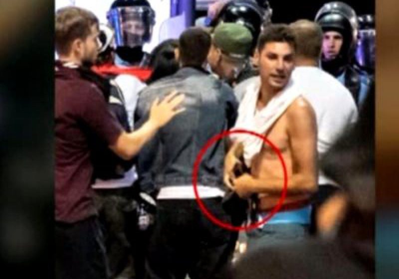 PISTOL RECUPERAT: Poliţia Capitalei anunţă că a fost găsită arma furată de la femeia jandarm agresată la miting PISTOL RECUPERAT: Poliţia Capitalei anunţă că a fost găsită arma furată de la femeia jandarm agresată la miting