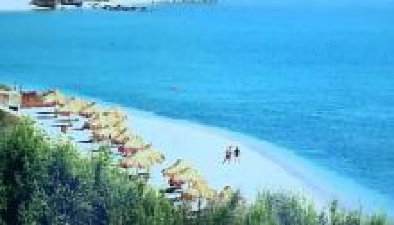 TURISM: Plaja sălbatică cu apă turcoaz de pe litoralul românesc TURISM: Plaja sălbatică cu apă turcoaz de pe litoralul românesc