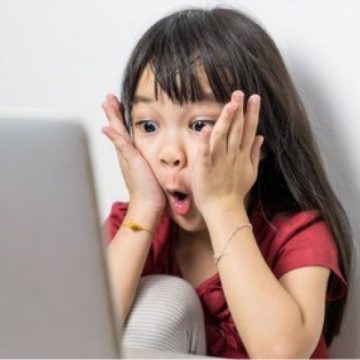 BINE DE ȘTIUT: Cum poate fi internetul un mediu sigur pentru copilul tău BINE DE ȘTIUT: Cum poate fi internetul un mediu sigur pentru copilul tău
