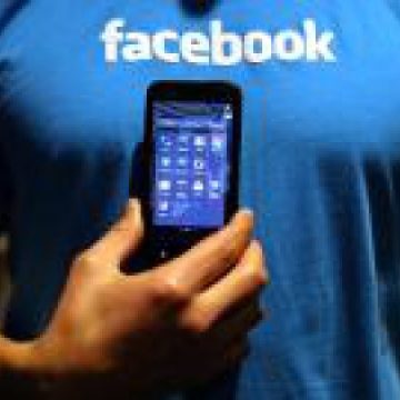 CURIOZITĂȚI: De ce câștigă Facebook și când utilizatorii își închid contul