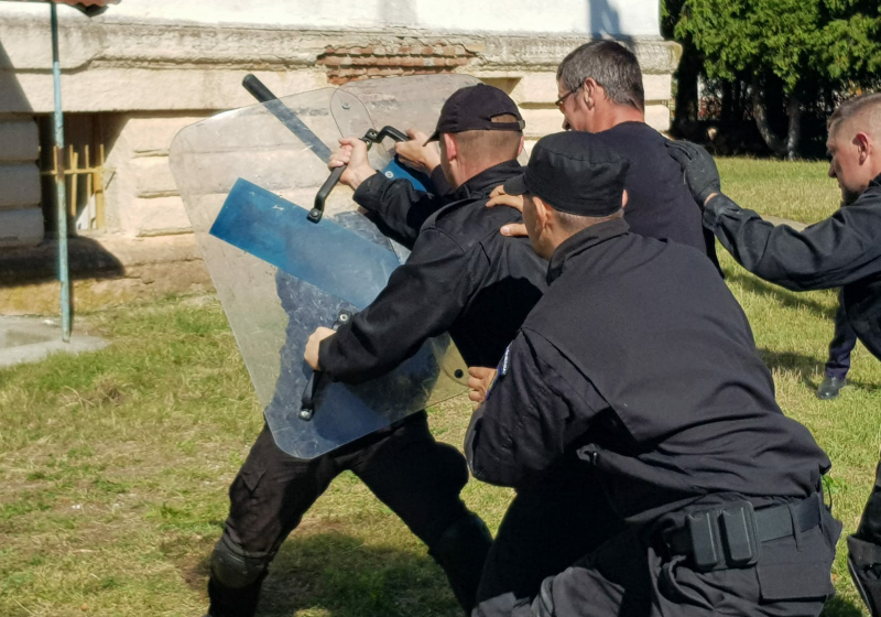 S-AU ANTRENAT: Stagiu de pregătire pentru ”mascați” cu un instructor al trupelor speciale din Slovacia S-AU ANTRENAT: Stagiu de pregătire pentru ”mascați” cu un instructor al trupelor speciale din Slovacia