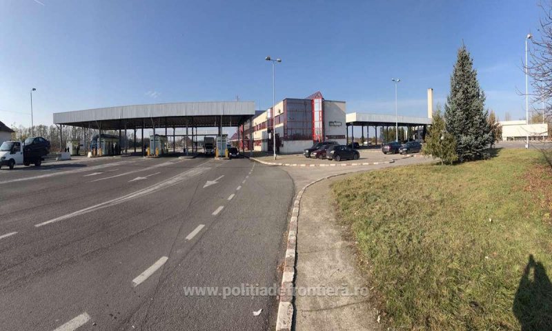 PRINS LA VAMĂ: Căra pe o platformă un Audi A3 furat din Belgia PRINS LA VAMĂ: Căra pe o platformă un Audi A3 furat din Belgia