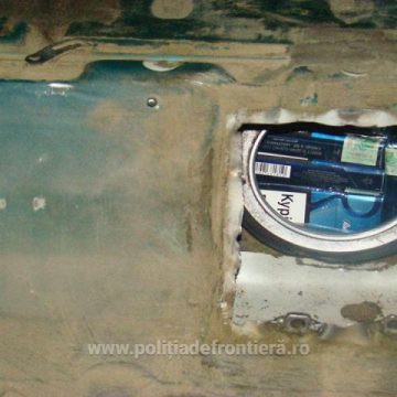 CONTRABANDA CONTINUĂ: Țigări ascunse în rezervorul unei mașini