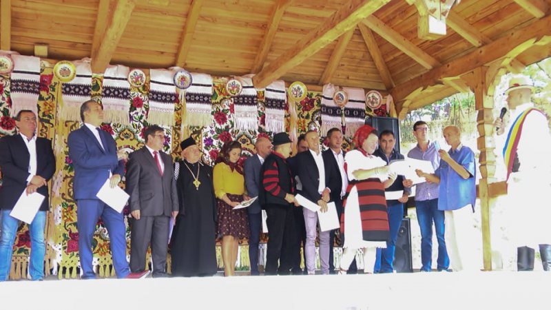 MERITE RECUNOSCUTE: Micii întreprinzători din Nănești au primit diplome de apreciere și încurajare MERITE RECUNOSCUTE: Micii întreprinzători din Nănești au primit diplome de apreciere și încurajare
