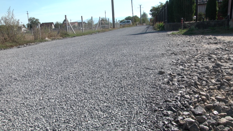 LUCRĂRI CU GARANȚIE: S-a reparat strada Tepliței LUCRĂRI CU GARANȚIE: S-a reparat strada Tepliței