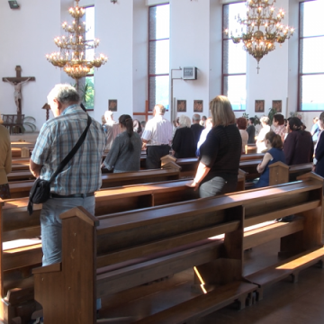 SĂRBĂTOARE: Credincioșii prăznuiesc Înălțarea Sfintei Cruci SĂRBĂTOARE: Credincioșii prăznuiesc Înălțarea Sfintei Cruci