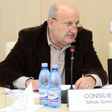 SIGHET: Consiliul Local a aprobat "raderea" garajelor