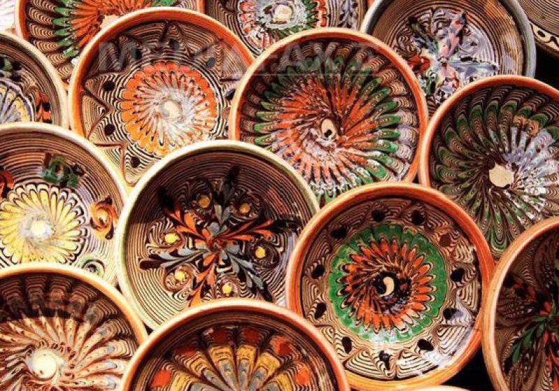 MAE: Ceramica românească de peste jumătate de milion de euro, cumpărată de oficiali pentru perioada Preşedinţiei Consiliului UE