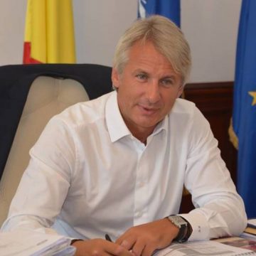 TEODOROVICI: iau în calcul să propun renunţarea la supraacciza aplicată carburanţilor până la finalul acestui an TEODOROVICI: iau în calcul să propun renunţarea la supraacciza aplicată carburanţilor până la finalul acestui an