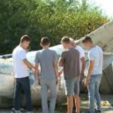 PREMIERĂ: S-a deschis primul liceu de aviaţie privat din România PREMIERĂ: S-a deschis primul liceu de aviaţie privat din România
