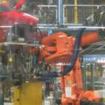 STUDIU: Roboții vor crea mai multe locuri de muncă decât vor distruge