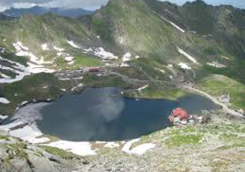 NINGE CA ÎN POVEŞTI LA BÂLEA LAC: Turiştii se pot bucura de prima zăpadă din această toamnă (VIDEO) NINGE CA ÎN POVEŞTI LA BÂLEA LAC: Turiştii se pot bucura de prima zăpadă din această toamnă (VIDEO)