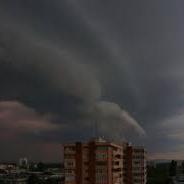ALERTĂ METEO: Cod galben de furtună pentru mai multe localităţi din Maramureşul istoric ALERTĂ METEO: Cod galben de furtună pentru mai multe localităţi din Maramureşul istoric