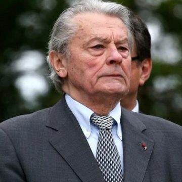 D’ALE CELEBRITĂȚILOR: Alain Delon zice că dacă n-ar fi fost actor putea ajunge ”pește” D’ALE CELEBRITĂȚILOR: Alain Delon zice că dacă n-ar fi fost actor putea ajunge ”pește”