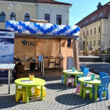 ALĂTURI DE CETĂȚENI: Societatea VITAL a participat Sărbătoarea Castanelor prin realizarea unui stand propriu ALĂTURI DE CETĂȚENI: Societatea VITAL a participat Sărbătoarea Castanelor prin realizarea unui stand propriu