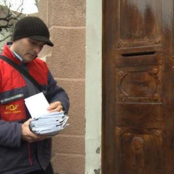 ANALIZĂ: Plata pe card a pensiilor va aduce Poșta Română la faliment ANALIZĂ: Plata pe card a pensiilor va aduce Poșta Română la faliment