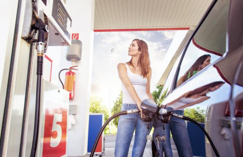 BINE DE ȘTIUT: Etichetele la care trebuie să fie atenţi şoferii când aleg carburanţii BINE DE ȘTIUT: Etichetele la care trebuie să fie atenţi şoferii când aleg carburanţii