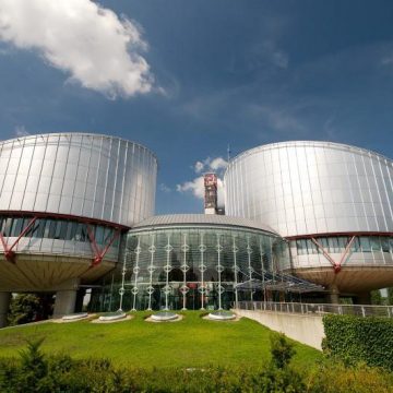 DESPAGUBIRI: Un român amendat pentru proteste a dat în judecată România la CEDO și a câștigat