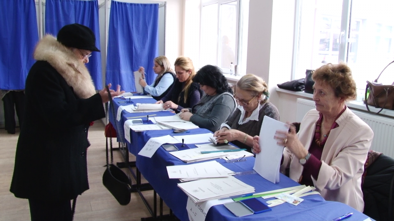 REFERENDUM: 160 de președinți de secții de votare înlocuiți sau aflați în procedură de înlocuire REFERENDUM: 160 de președinți de secții de votare înlocuiți sau aflați în procedură de înlocuire