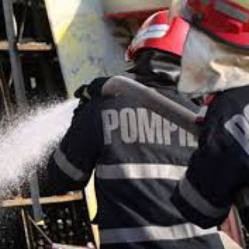 TRAGEDIE: Un bărbat a murit într-un incendiu în propria locuință
