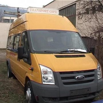 REPORTAJUL ZILEI: S-au aprobat 8 curse speciale pentru elevi. Vezi care sunt rutele