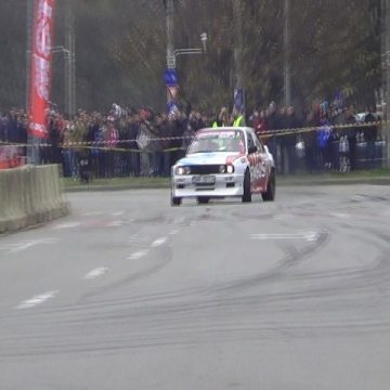SE LASĂ CU ADRENALINĂ: Finala Campionatului Național de Drift, în Baia Mare