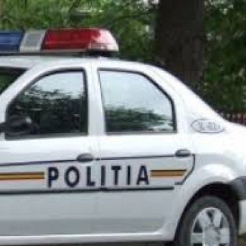 I-AU DAT DE URMĂ: Mașină dată în urmărire de autoritățile britanice, găsită de polițiștii maramureșeni