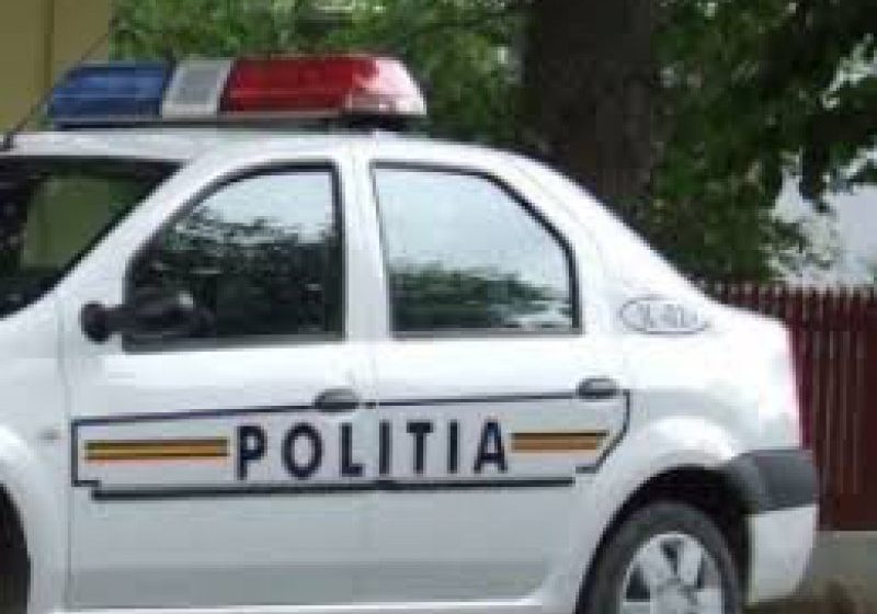 I-AU DAT DE URMĂ: Mașină dată în urmărire de autoritățile britanice, găsită de polițiștii maramureșeni I-AU DAT DE URMĂ: Mașină dată în urmărire de autoritățile britanice, găsită de polițiștii maramureșeni