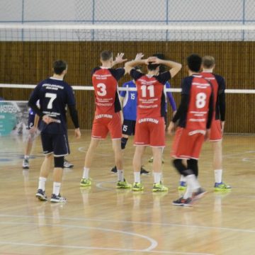 VOLEI: Știința Explorări a sfeclit-o la Dej VOLEI: Știința Explorări a sfeclit-o la Dej