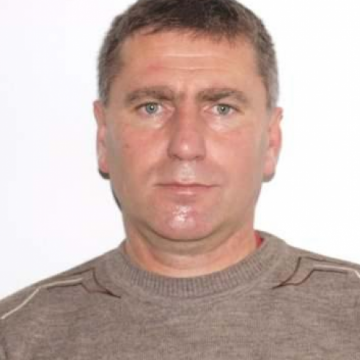 NU I-AU DAT DE URMĂ: Borșeanul a cărui mașină a fost descoperită incendiată e de negăsit